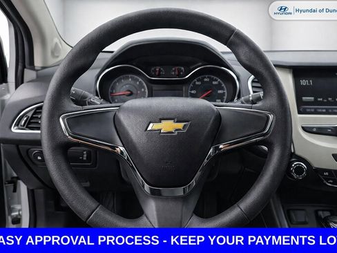 Used 2018 Chevrolet Cruze LS FWD image 11