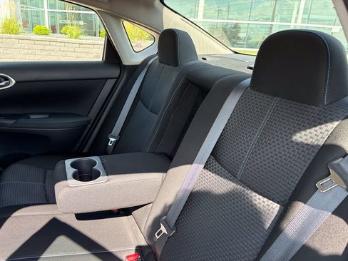 Used 2019 Nissan Sentra SR FWD image 13