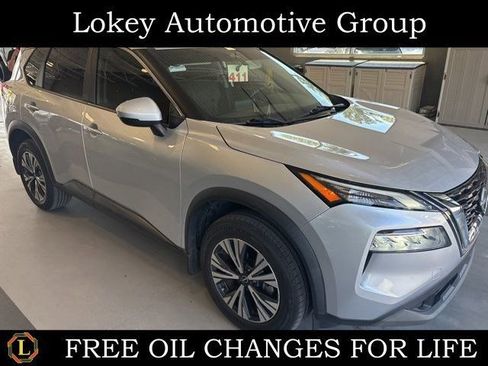 Certified 2022 Nissan Rogue SV FWD image 1