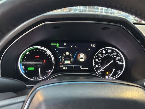 Certified 2022 Toyota Avalon Limited w/ Advanced Safety Package image 20