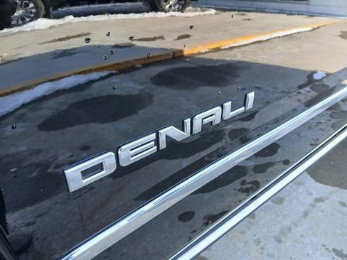 Certified 2019 GMC Yukon Denali image 39