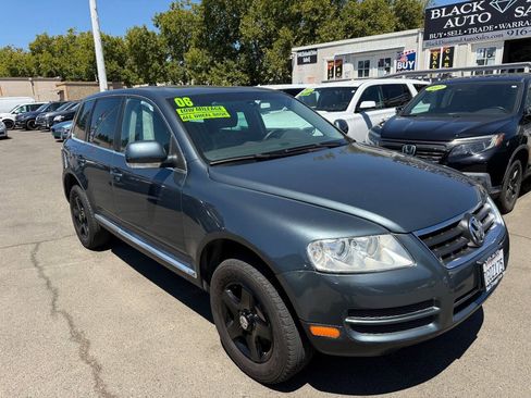 Used 2006 Volkswagen Touareg V6 AWD/4WD image 1