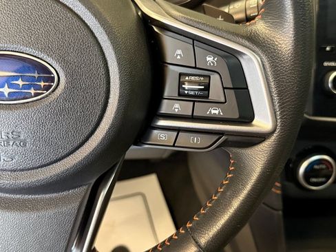 Used 2020 Subaru Crosstrek 2.0i Limited w/ Moonroof Package w/Navigation AWD/4WD image 10