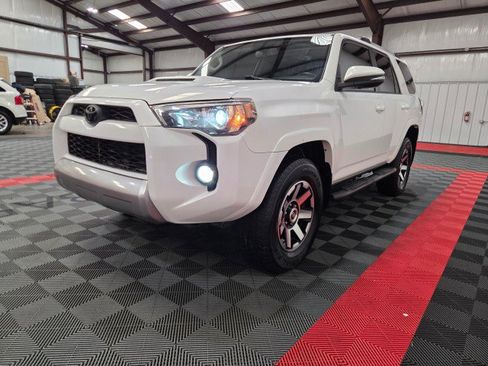 Used 2017 Toyota 4Runner TRD Off-Road Premium AWD/4WD image 20