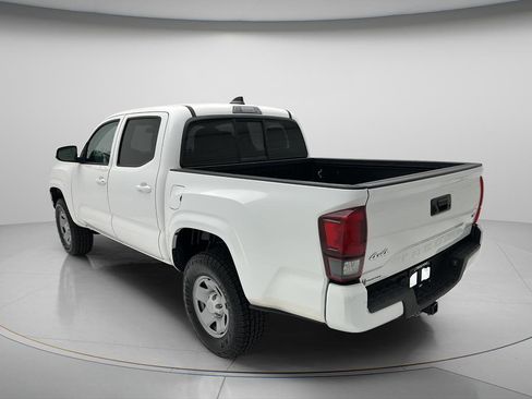 Used 2023 Toyota Tacoma SR AWD/4WD image 6