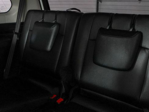 Used 2021 Toyota 4Runner SR5 Premium w/ Moonroof Package AWD/4WD image 27