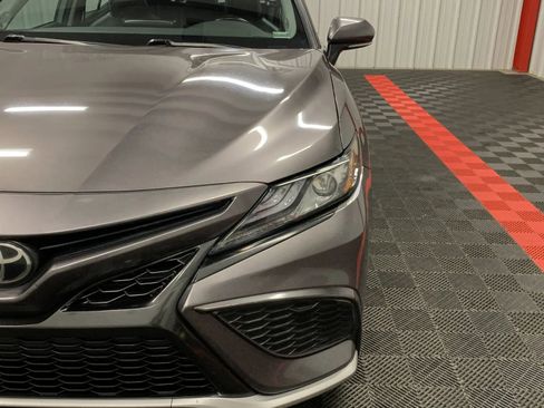 Used 2022 Toyota Camry XSE w/ Navigation Package image 9