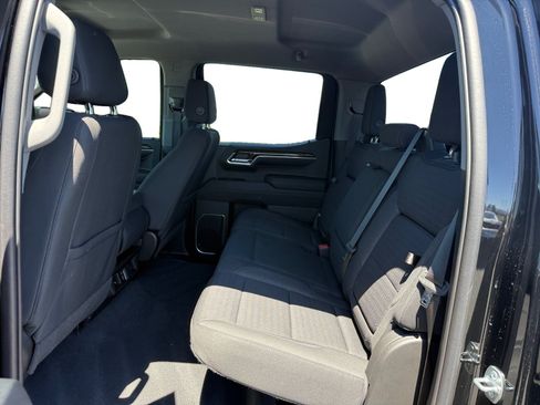 Used 2023 GMC Sierra 1500 Elevation AWD/4WD image 16