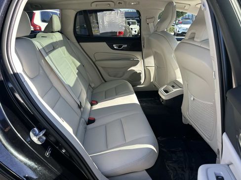 Certified 2023 Volvo V60 B5 Cross Country Plus w/ Climate Package image 24