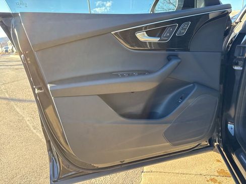 Used 2019 Audi Q8 Premium w/ Convenience Package image 10