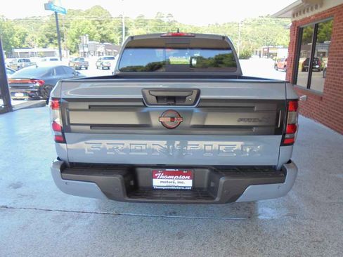 Used 2025 Nissan Frontier Pro-X RWD image 4