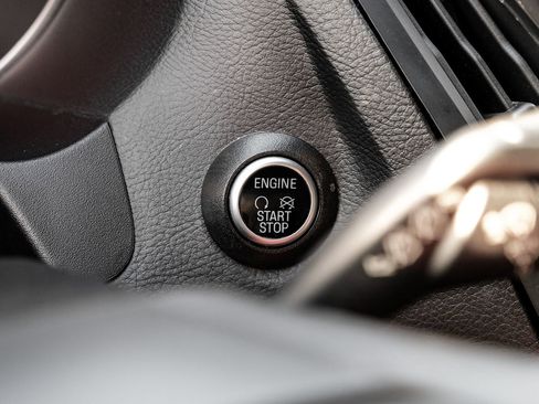 Used 2018 Ford Focus ST image 21