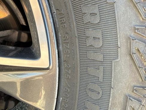 Used 2023 Chevrolet Suburban Z71 AWD/4WD image 19