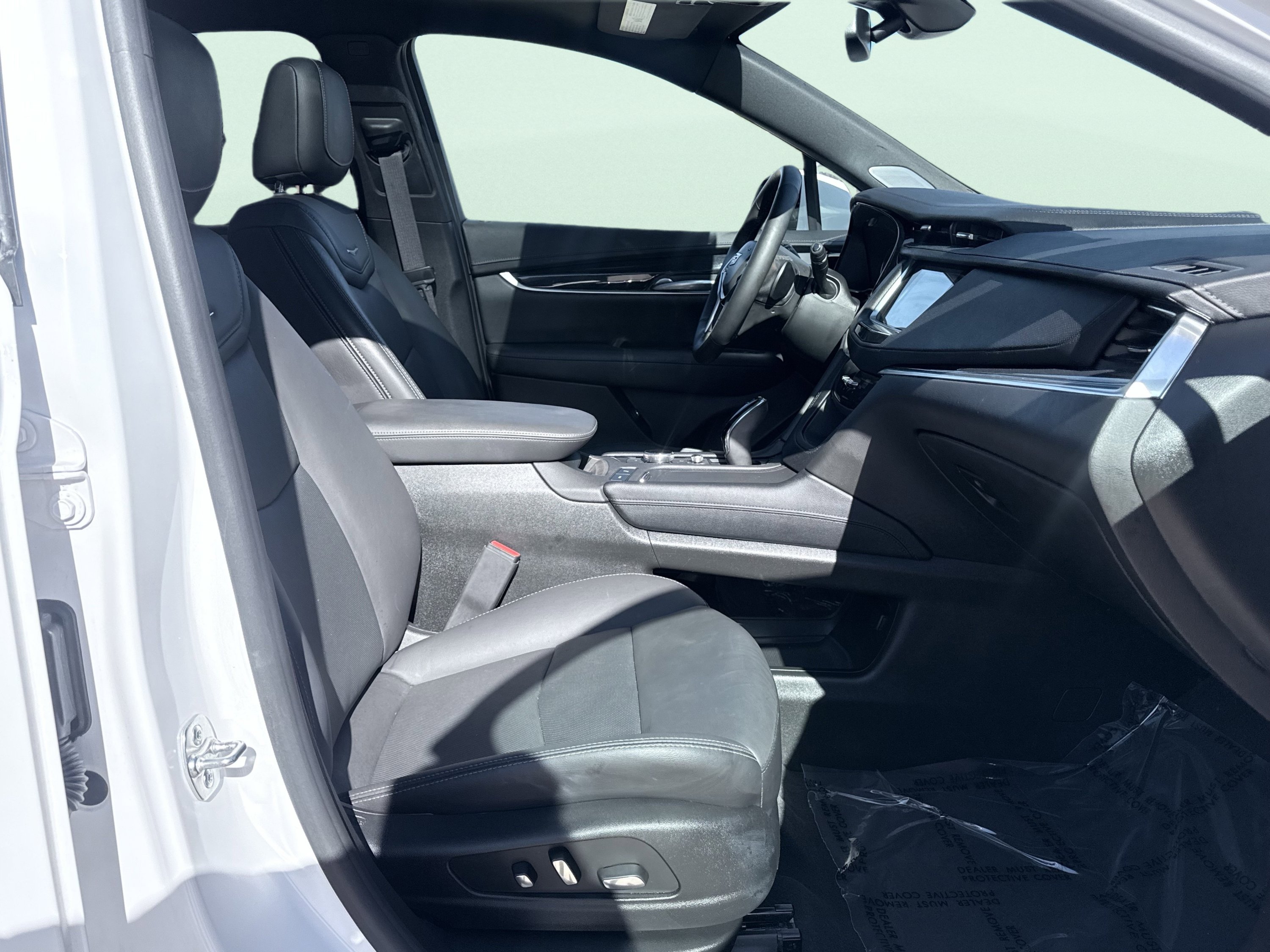 Used 2025 Cadillac XT5 Premium Luxury FWD image 42