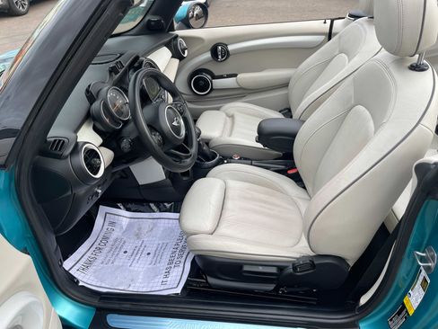 Used 2017 MINI Cooper S image 25