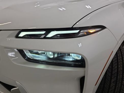 Certified 2025 BMW X7 xDrive40i AWD/4WD image 26