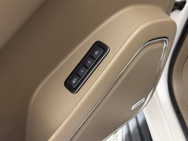 Used 2017 Chevrolet Tahoe Premier AWD/4WD image 14