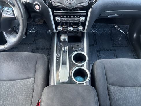 Used 2015 Nissan Pathfinder SV w/ Trailer Tow Package image 25