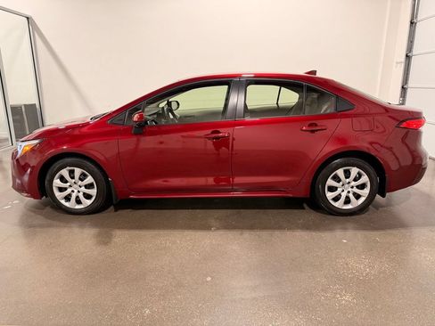 Used 2025 Toyota Corolla LE FWD image 8