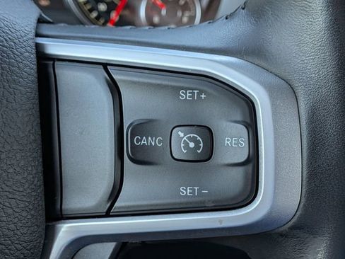 Used 2022 RAM 1500 Big Horn AWD/4WD image 29