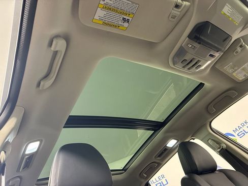 Used 2022 Subaru Ascent Limited w/ Technology Package image 33