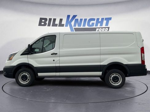 Used 2024 Ford Transit 250 Low Roof RWD image 2
