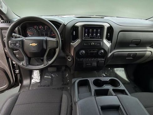Used 2025 Chevrolet Silverado 1500 Custom image 16