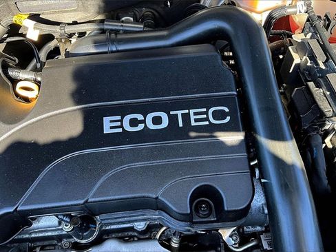 Used 2021 GMC Terrain SLE w/ Driver Convenience Package image 34