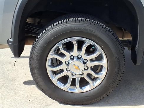 Used 2025 Chevrolet Silverado 2500 LTZ w/ LTZ Texas Edition AWD/4WD image 13