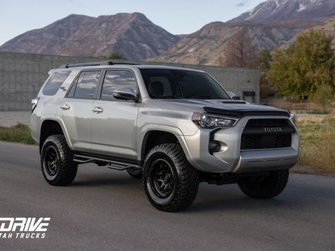 Used 2021 Toyota 4Runner TRD Off-Road Premium image 1