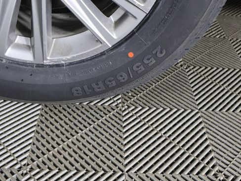 Used 2022 Chevrolet Traverse LT w/ LPO, Floor Liner Package image 23