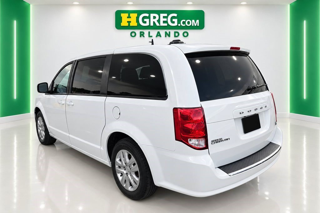 Used 2018 Dodge Grand Caravan SE FWD image 2