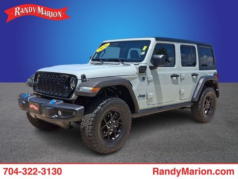 Used 2024 Jeep Wrangler Unlimited AWD/4WD image 1