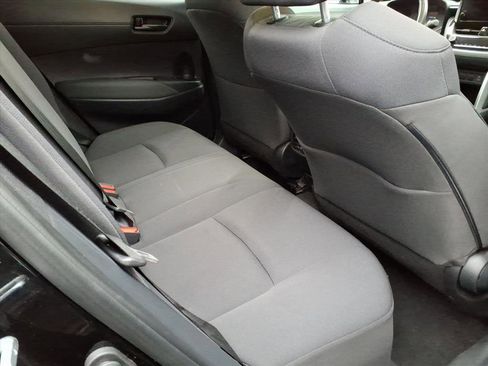 Certified 2023 Toyota Corolla Cross LE image 9