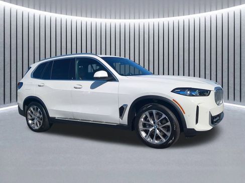 Used 2026 BMW X5 xDrive40i image 3