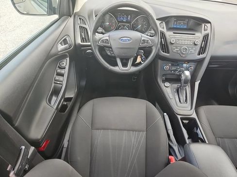 Used 2016 Ford Focus SE FWD image 7