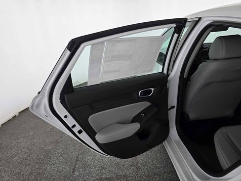 New 2025 Acura Integra image 15