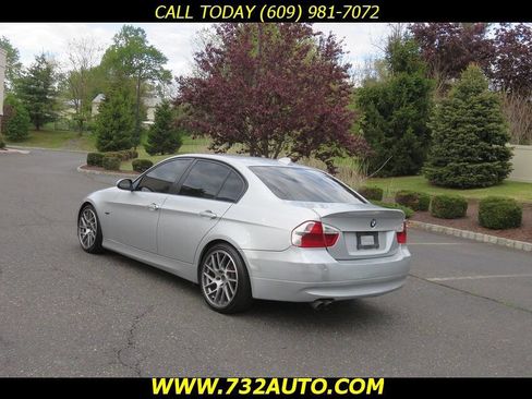 Used 2006 BMW 330i Sedan RWD image 10