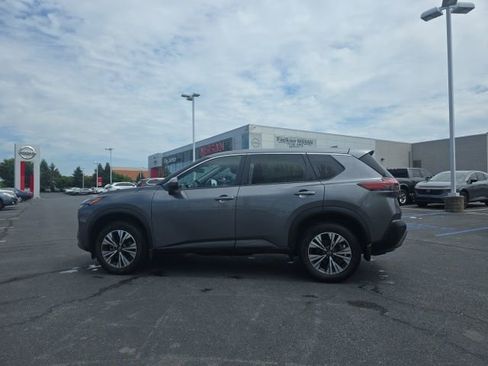 Used 2023 Nissan Rogue SV AWD/4WD image 8