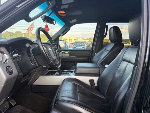 Used 2016 Ford Expedition EL XLT w/ Equipment Group 202A AWD/4WD image 12