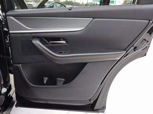 Certified 2025 MAZDA CX-90 Plug-In Hybrid w/ Preferred image 32