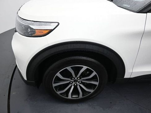 Used 2022 Ford Explorer ST image 9