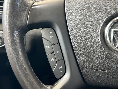 Used 2015 Buick Enclave Leather AWD/4WD image 26