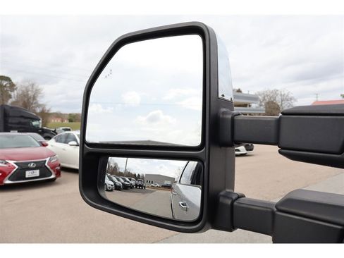 Used 2018 Ford F150 Lariat image 41