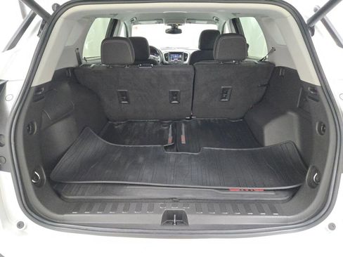 Used 2022 GMC Terrain SLE w/ Driver Convenience Package image 18