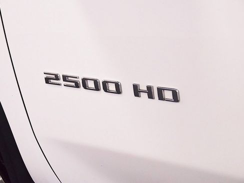 Used 2021 Chevrolet Silverado 2500 High Country w/ Z71 Off-Road Package image 15