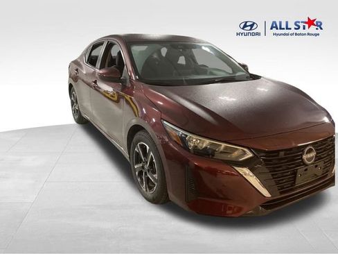 Used 2025 Nissan Sentra SV image 1