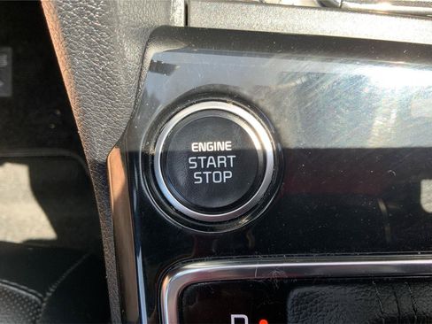 Used 2023 Kia Sportage X-Line AWD/4WD image 33