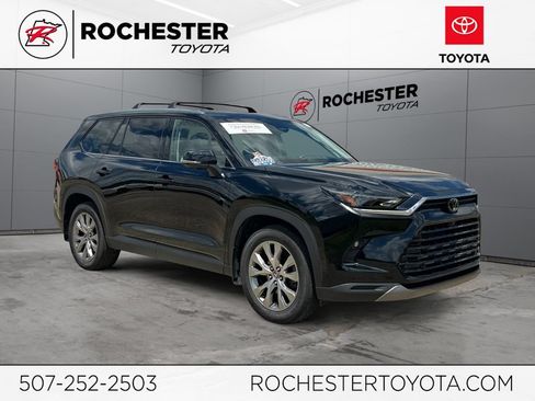 Certified 2024 Toyota Grand Highlander AWD image 1