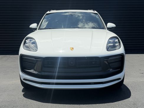 Certified 2023 Porsche Macan S AWD/4WD image 6